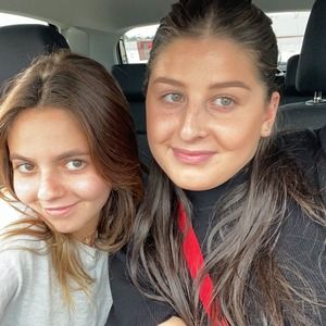 Meet your Posher, Joelle